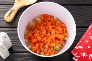 Салат "Снеговик" - фото шаг 7