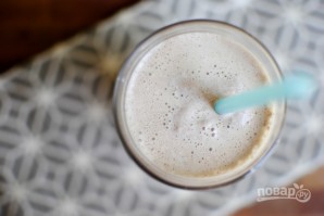 Молочный коктейль из мороженого - фото шаг 3