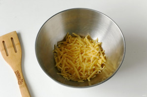 Пышки с сыром на сковороде - фото шаг 2