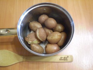 Картошка под чесночным соусом в духовке - фото шаг 4