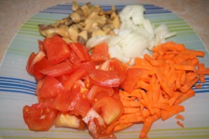 Курица с овощами в скороварке - фото шаг 2