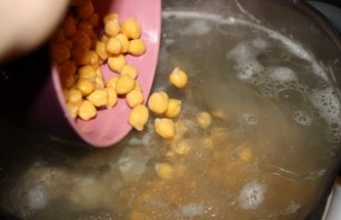 Суп из баранины и нута - фото шаг 2