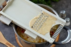 Суп с клёцками из кукурузной муки - фото шаг 7