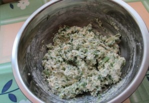 Соленые сырники с зеленью - фото шаг 2