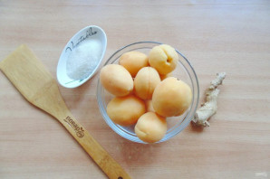 Варенье из абрикосов с имбирем - фото шаг 1