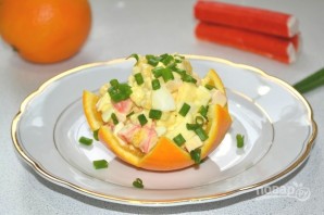 Крабовый салат "Королевский" с апельсином - фото шаг 9