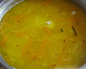 Суп с сыром и курицей - фото шаг 6