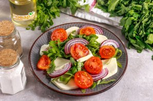 Салат с адыгейским сыром и помидорами - фото шаг 5