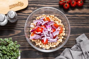 Постный салат с фасолью - фото шаг 5