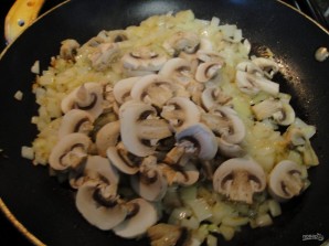 Картошка с грибами со сметаной - фото шаг 1