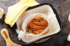 Салат с курицей и блинчиками