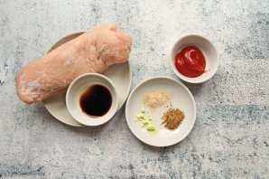 Чипсы из курицы с соевым соусом в сушилке - фото шаг 1