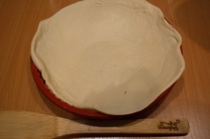 Пирог с сыром из дрожжевого теста - фото шаг 6