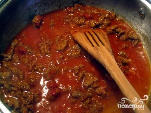 Тортеллини с колбасой и томатным соусом - фото шаг 3