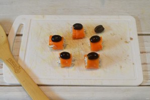 Рулетики с морковью - фото шаг 6