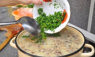 Суп с шампиньонами и плавленым сыром - фото шаг 3