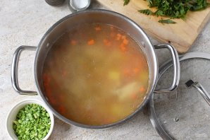 Куриный суп с крапивой - фото шаг 8