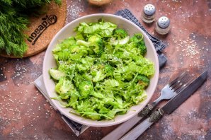 Салат "Зелененький" с брокколи - фото шаг 8