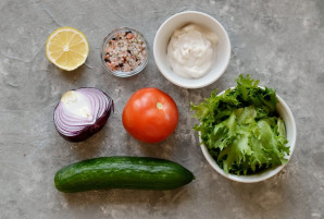 Овощной салат с йогуртом - фото шаг 1