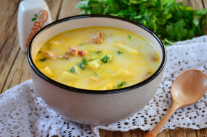 Суп с копченой курицей и плавленным сыром - фото шаг 12