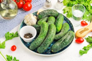 Маринованные огурцы за сутки - фото шаг 1