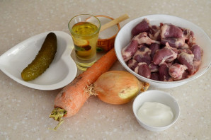 Салат с сердечками, морковью и луком - фото шаг 1