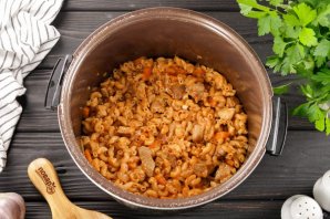 Макароны с мясом в мультиварке - фото шаг 11