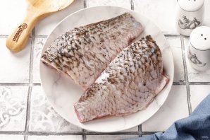 Караси в духовке - фото шаг 3