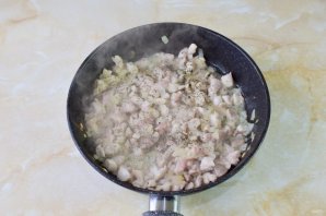Блинчики с курицей и сыром - фото шаг 12