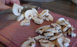 Сырно-грибной соус - фото шаг 1