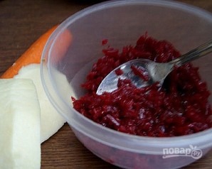 Салат из моркови и свеклы - фото шаг 1