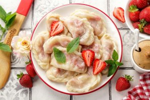 Вареники с клубникой