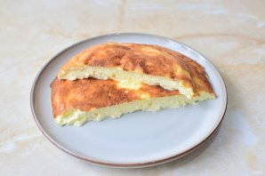 Омлет пышный на сковороде - фото шаг 8