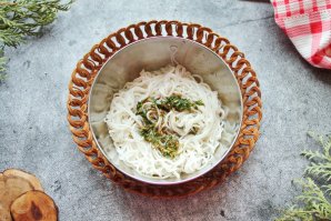 Салат из рисовой лапши с креветками - фото шаг 4
