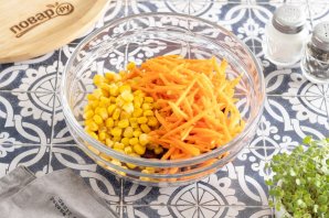 Салат из кукурузы, фасоли и моркови с тофу - фото шаг 3
