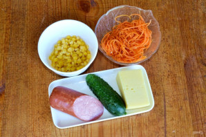 Салат "Венеция" с колбасой и корейской морковью - фото шаг 1