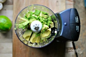 Заправка для салатов из авокадо - фото шаг 3