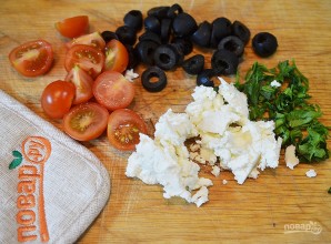 Сырный хлеб с маслинами и помидорами черри - фото шаг 3
