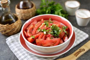 Салат из помидоров с сахаром и уксусом - фото шаг 5