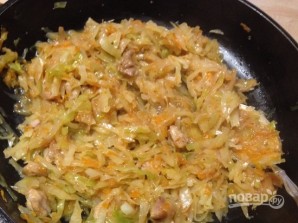 Рецепт тушеной свежей капусты (с курицей) - фото шаг 8