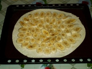 Банановый пирог из слоеного теста - фото шаг 5
