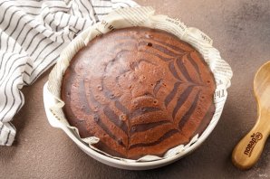 Торт "Зебра" на кефире - фото шаг 16