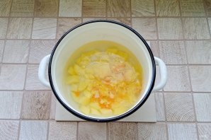 Суп "Солнечный" с пшенкой и кукурузой - фото шаг 4