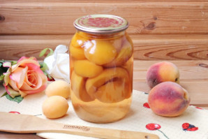 Компот из персиков и абрикосов на зиму - фото шаг 8