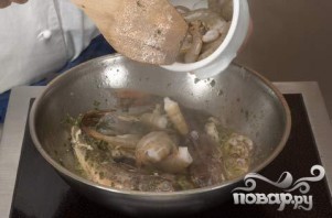 Суп из морепродуктов (Cacciucco alla livornese) - фото шаг 6
