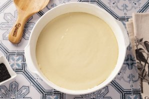 Заливной пирог с фаршем - фото шаг 9