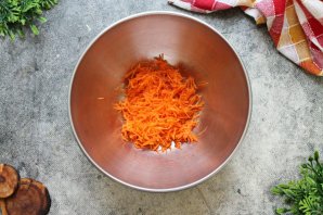 Котлеты из говядины в духовке - фото шаг 2