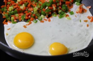 Рис с жареными овощами и яйцом - фото шаг 3
