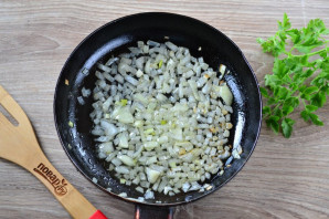 Салат с рисом и шпротами - фото шаг 3