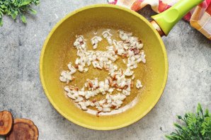 Говяжья печень, тушенная в сметане - фото шаг 3